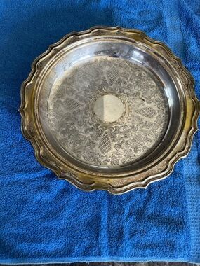 Vintage Decorative Silver-Plated Serving Tray - Scalloped Edge